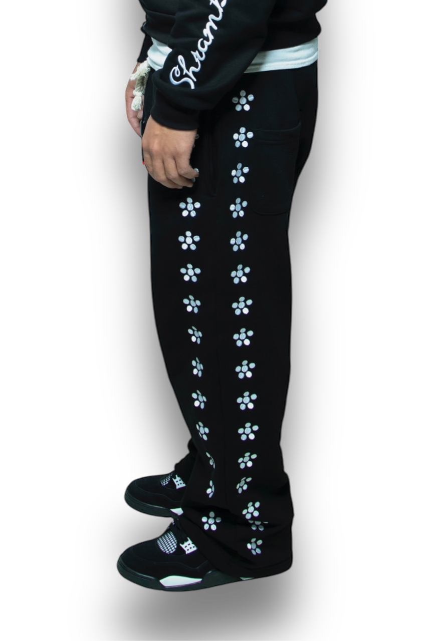 BLACK UNIVERSITY SWEATS