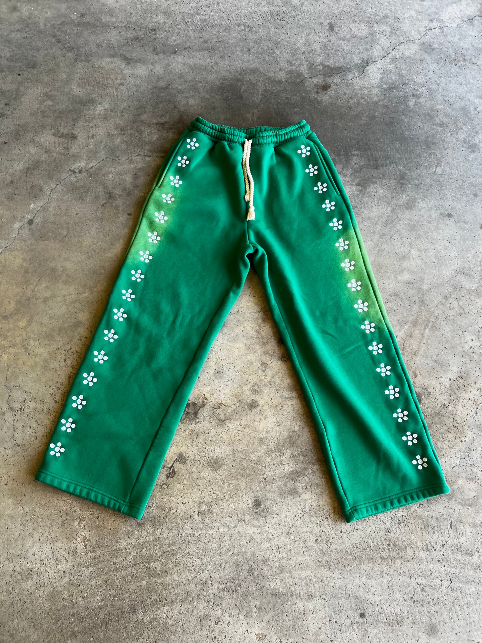 GREEN UNIVERSITY SWEATS